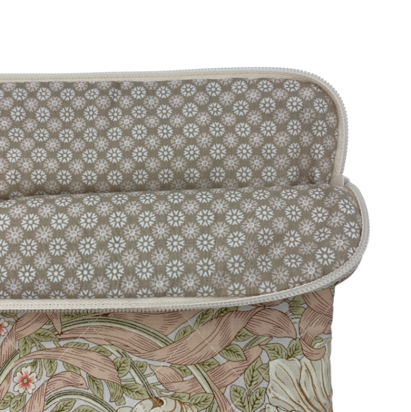 Kamille Computer Sleeve - William Morris Pimpernel/ Blush