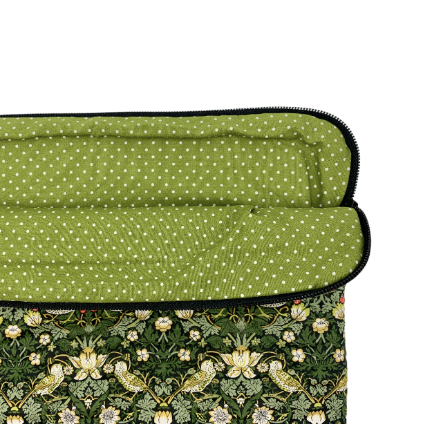 Rose Sleeve i Liberty Strawberry Thief Mini/ Dark Green Foer