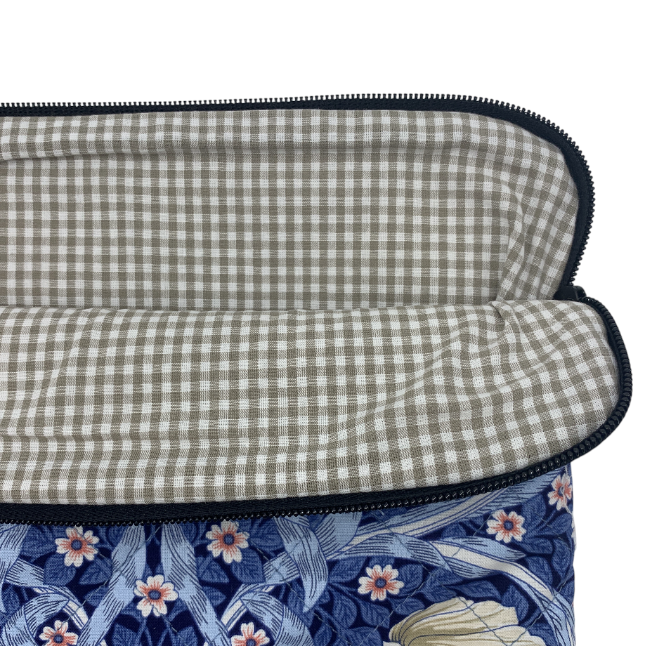 Kamille Computer Sleeve - William Morris Pimpernel/ Blue