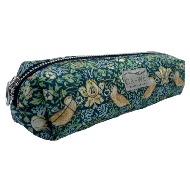 Valmue Penalhus i William Morris Strawberry Thief Mini/Green Skråfront